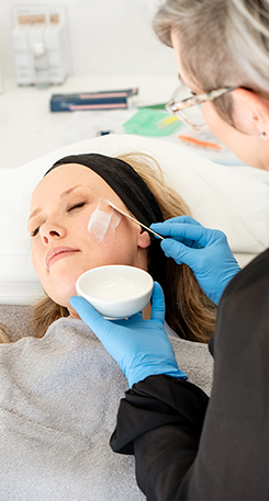 Non-surgical skin treatment at Dr Hunt's Clinic, facial peels 02